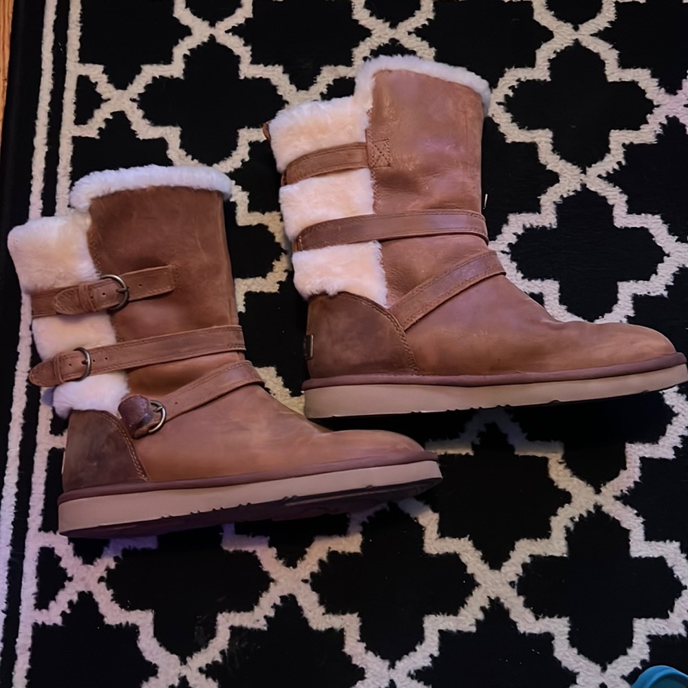 Ugg Boot - image 1